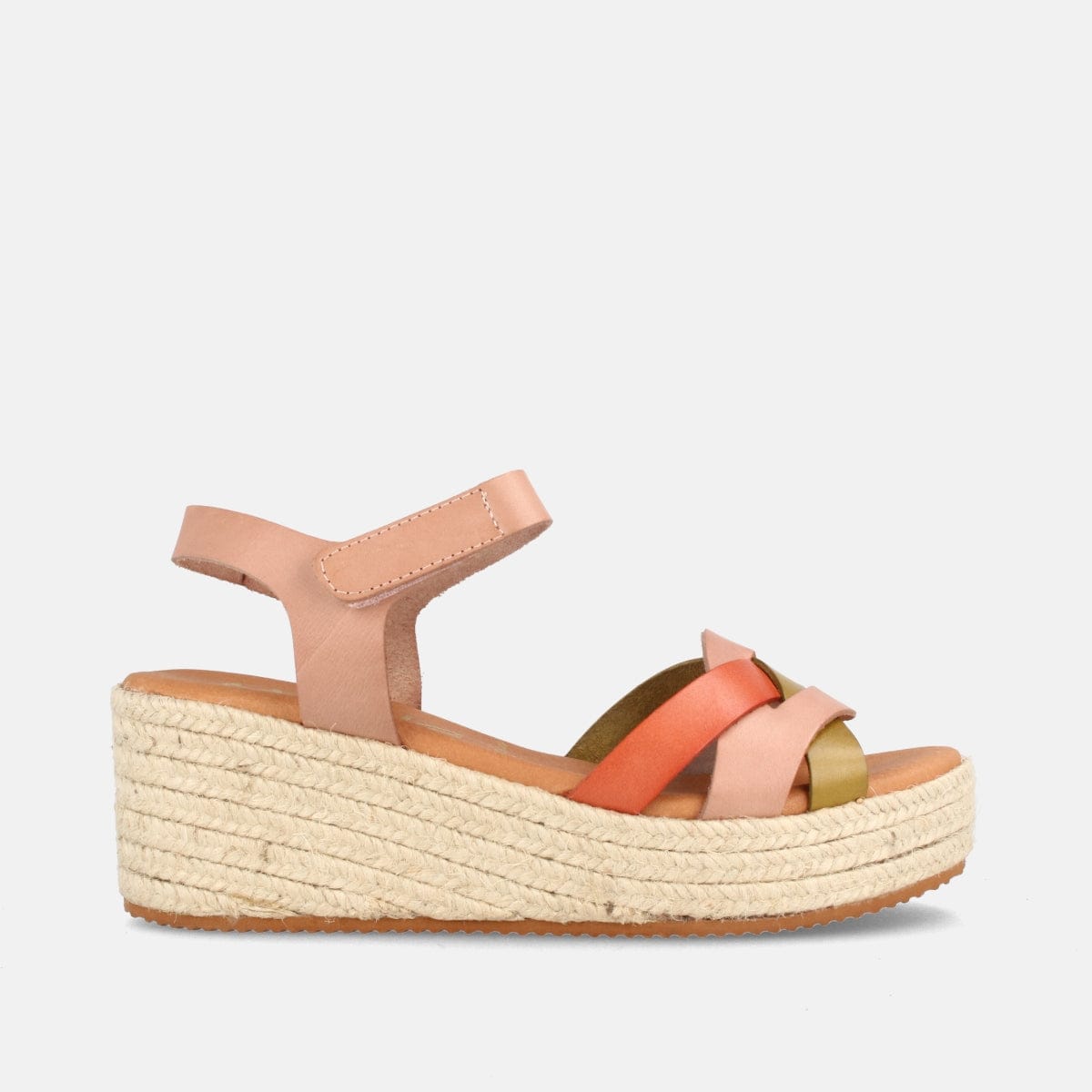 SANDALIA PARA MUJER DE PIEL CON CUÑA MEDIA PANAMÁ KIWI NUDE